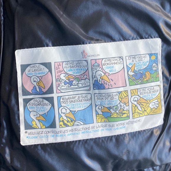 Moncler Bady Slim Short Down Jacket - Picture 6 of 9